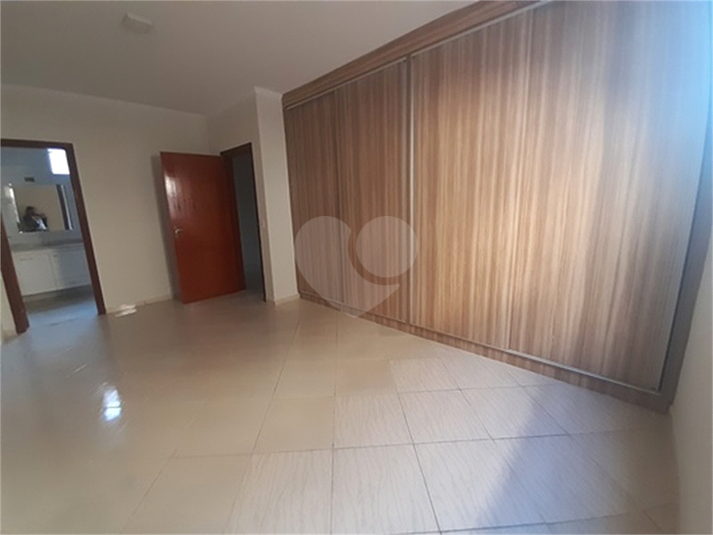 Foto REO1118848