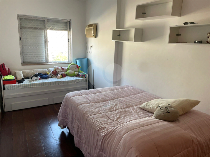 Foto REO1118894