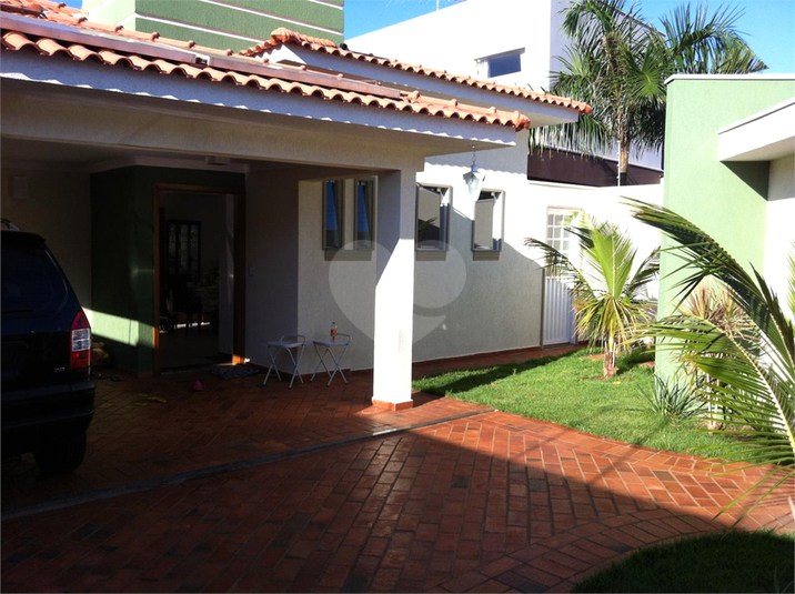 Foto REO1118931
