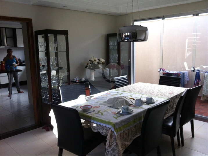 Foto REO1118931