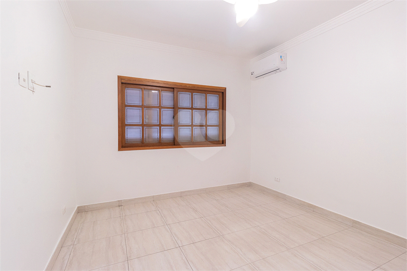 Foto REO1118938