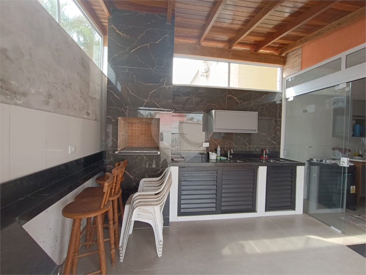 Foto REO1118945