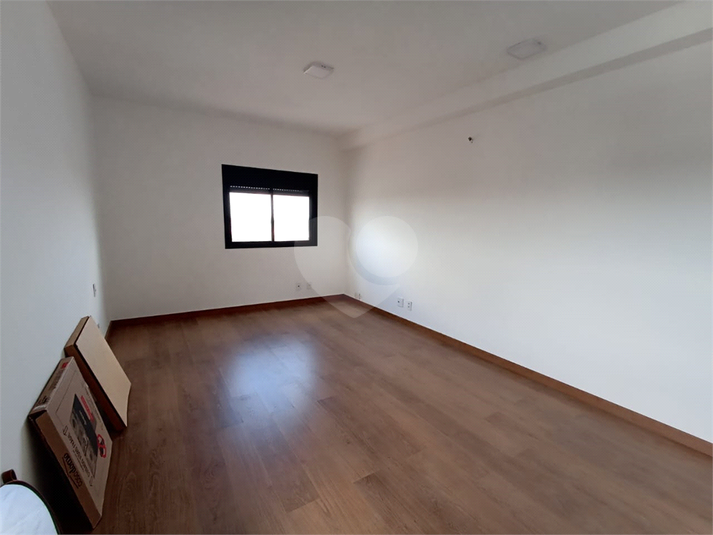 Foto REO1118956