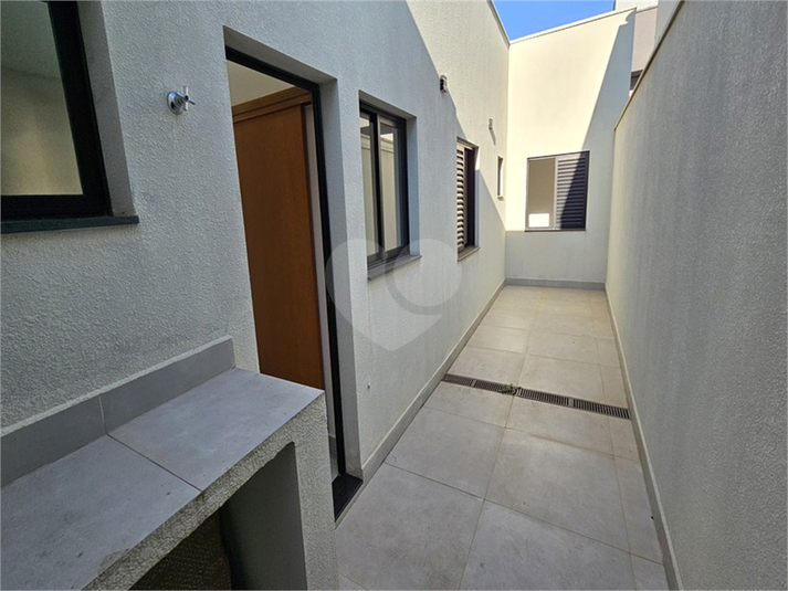 Foto REO1118958