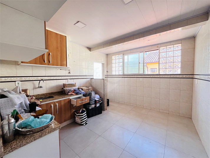 Foto REO1118966