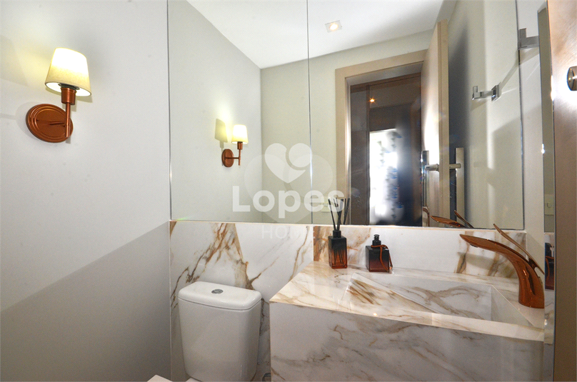 Foto REO1118969