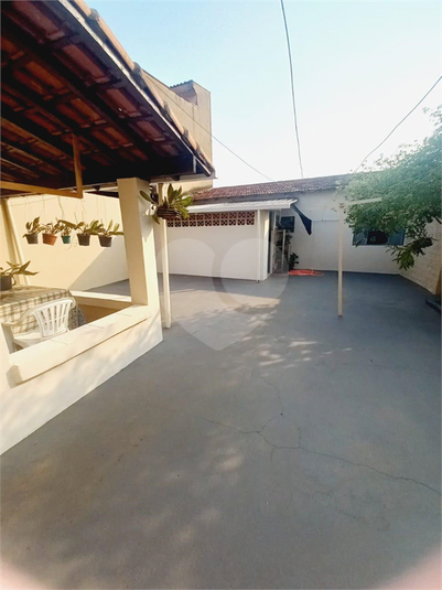 Foto REO1118971