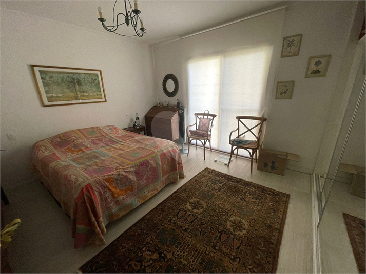 Foto REO1118976
