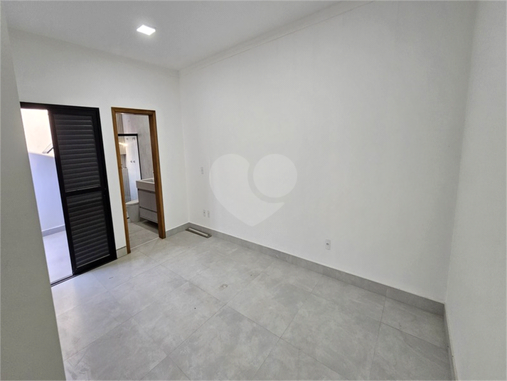 Foto REO1118985