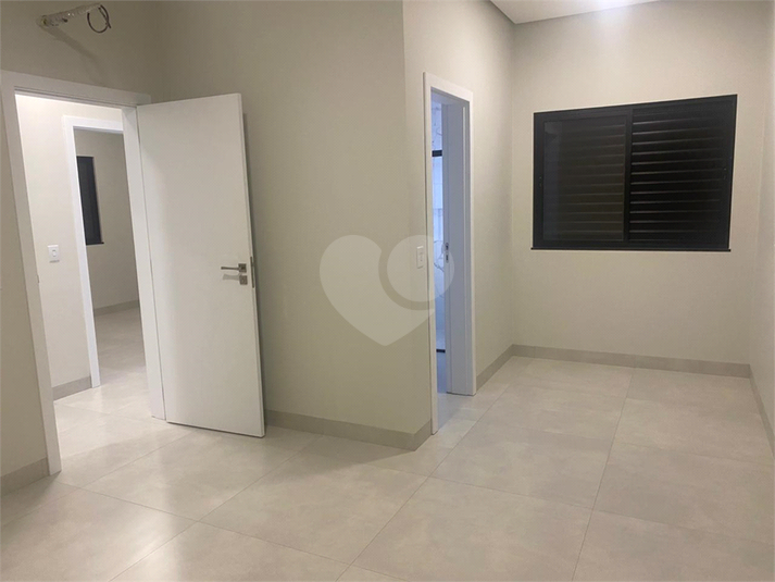 Foto REO1118992