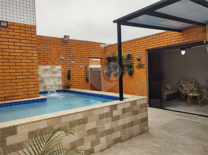Foto REO1119004