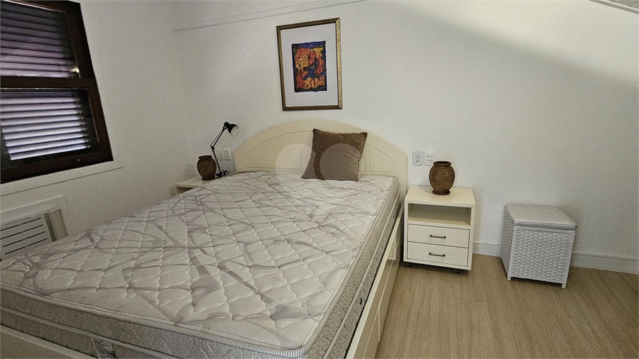 Foto REO1119013
