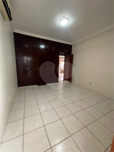 Foto REO1119047