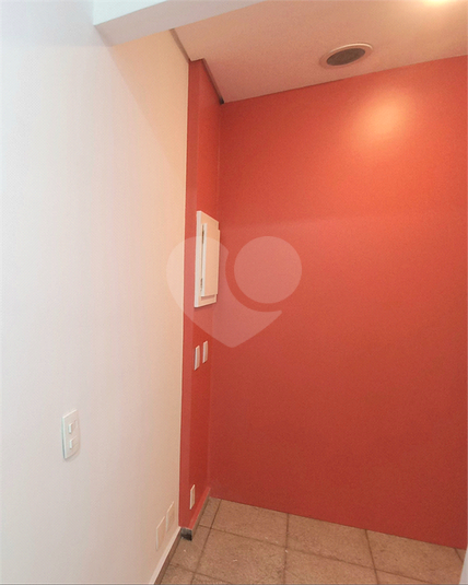Foto REO1119048