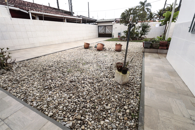 Foto REO1119076