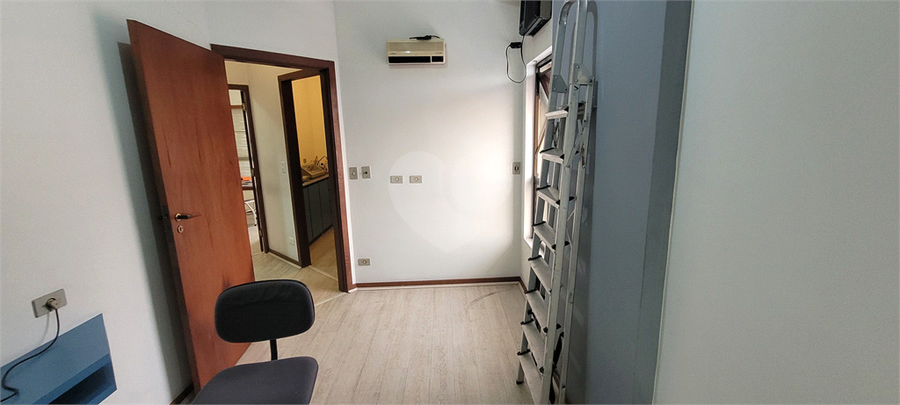 Foto REO1119084