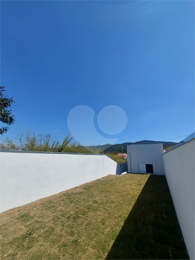 Foto REO1119104