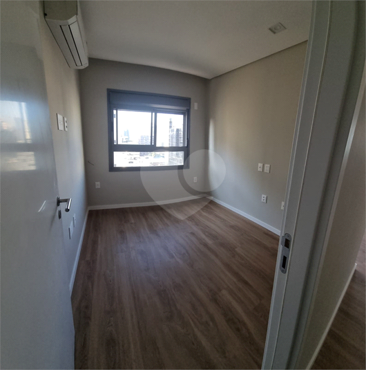 Foto REO1119119