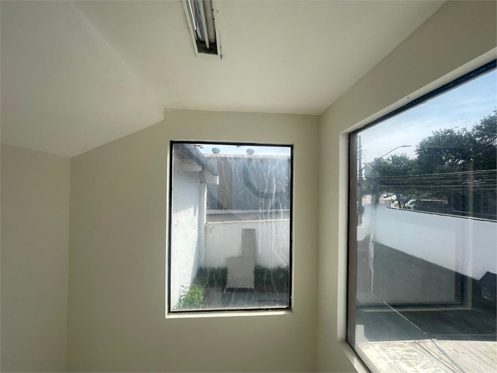 Foto REO1119154