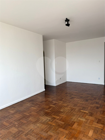 Foto REO1119156