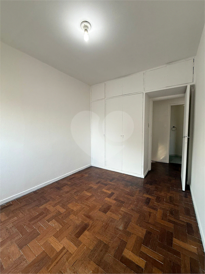 Foto REO1119156