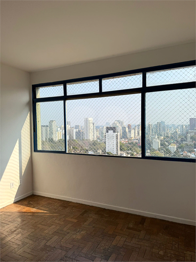 Foto REO1119156