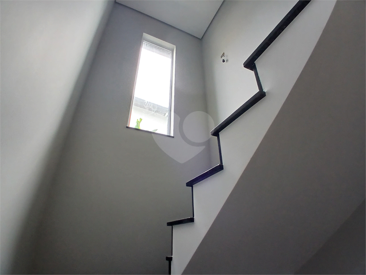 acesso ao pavimento superior