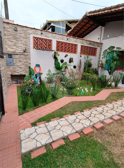 Foto REO1119171