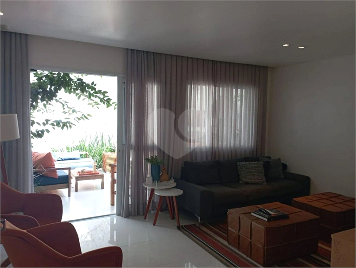 Foto REO1119207