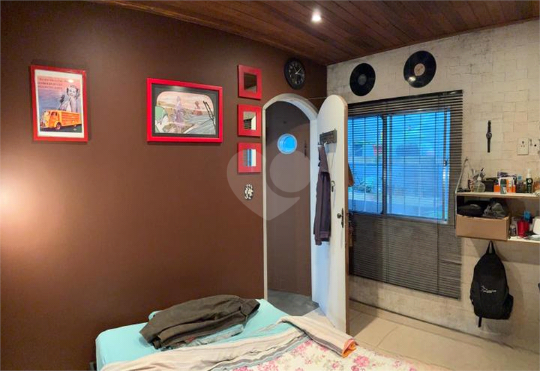 Foto REO1119237