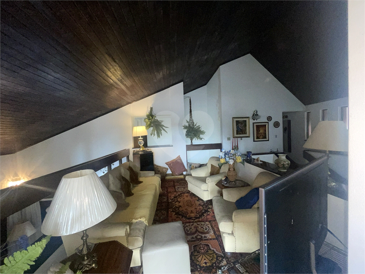 Foto REO1119245