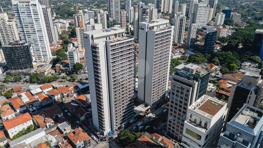 Foto REO1119275