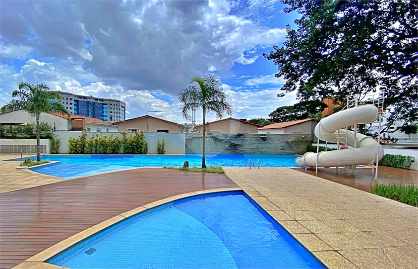 Foto REO1119285