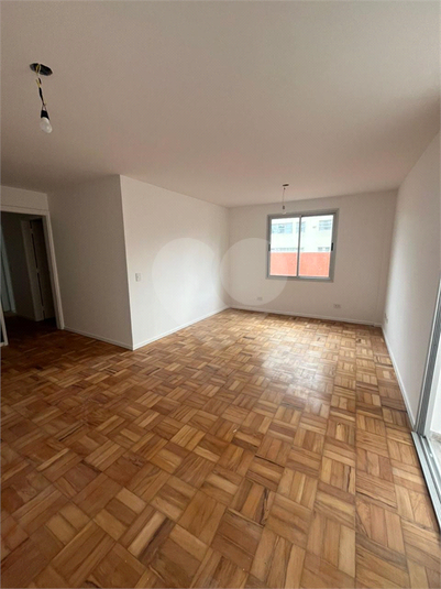 Foto REO1119318