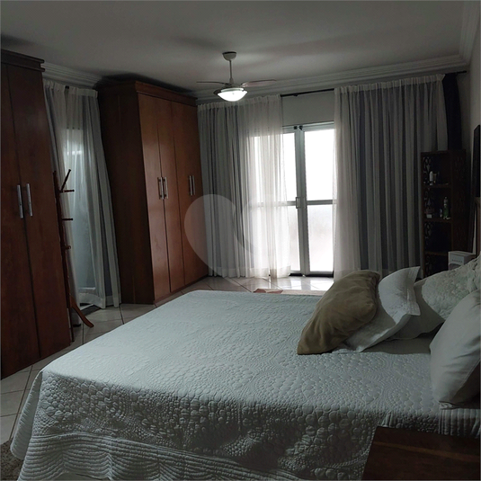Foto REO1119338