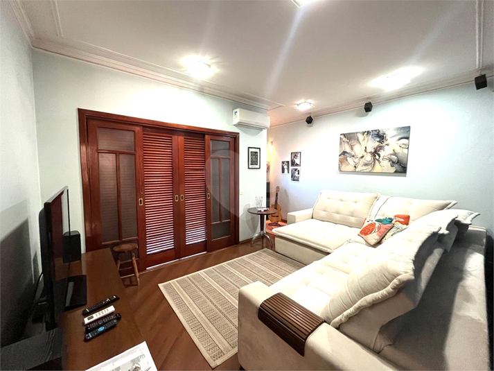 Foto REO1119339