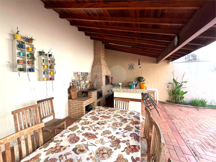 Foto REO1119339
