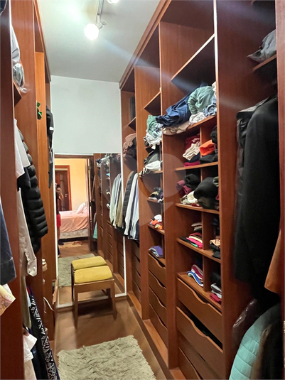 Foto REO1119339