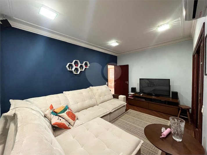 Foto REO1119339