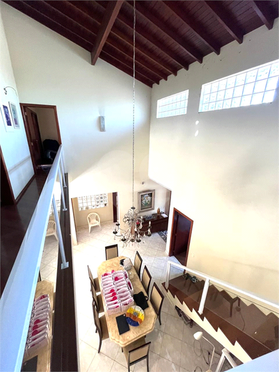 Foto REO1119339