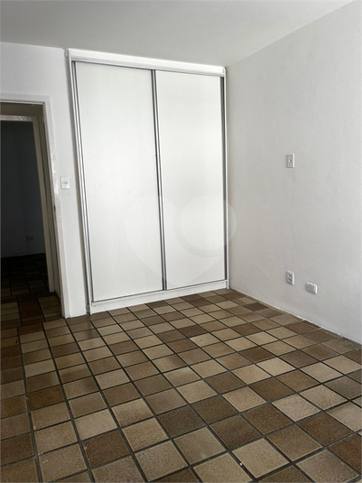 Foto REO1119356