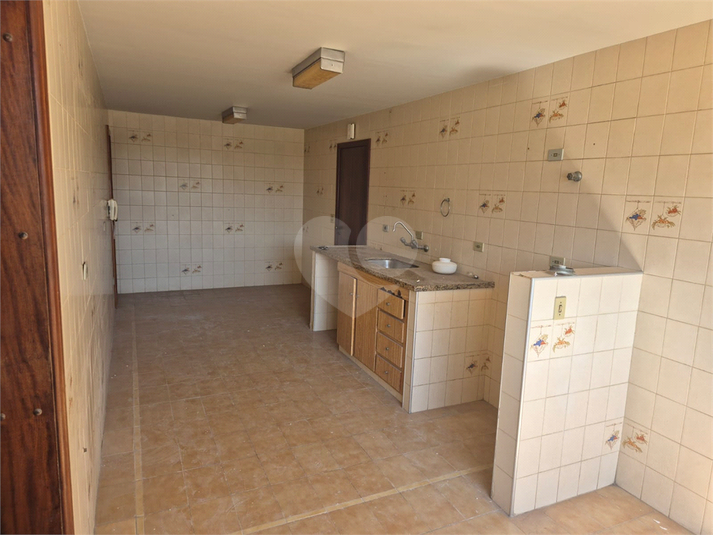 Foto REO1119360