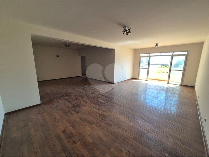 Foto REO1119360