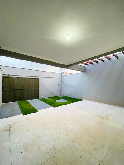 Foto REO1119387
