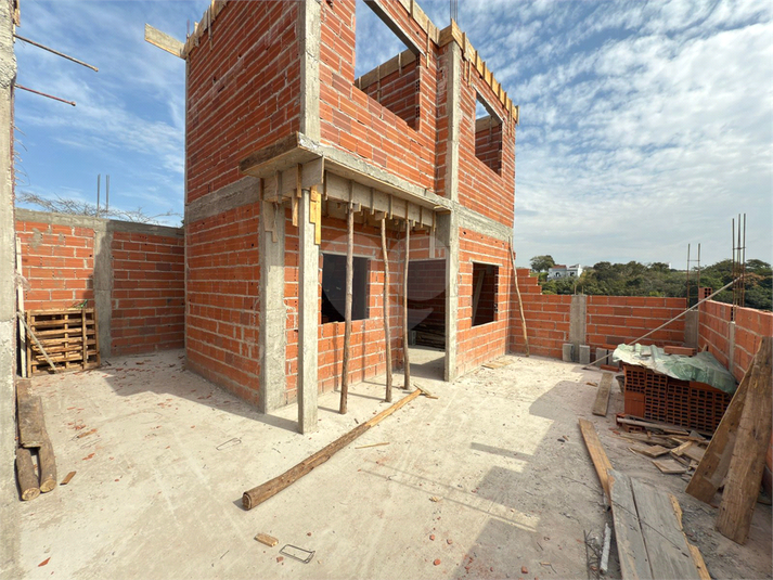 Foto REO1119393