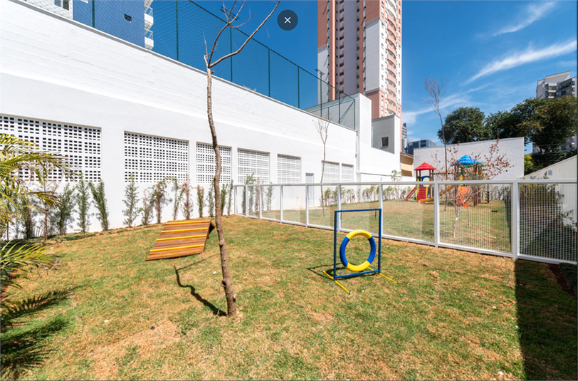 Foto REO1119396