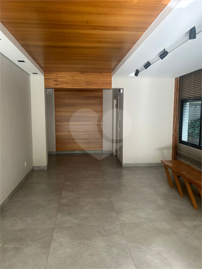 Foto REO1119404