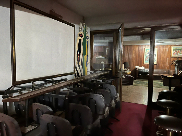 Foto REO1119422