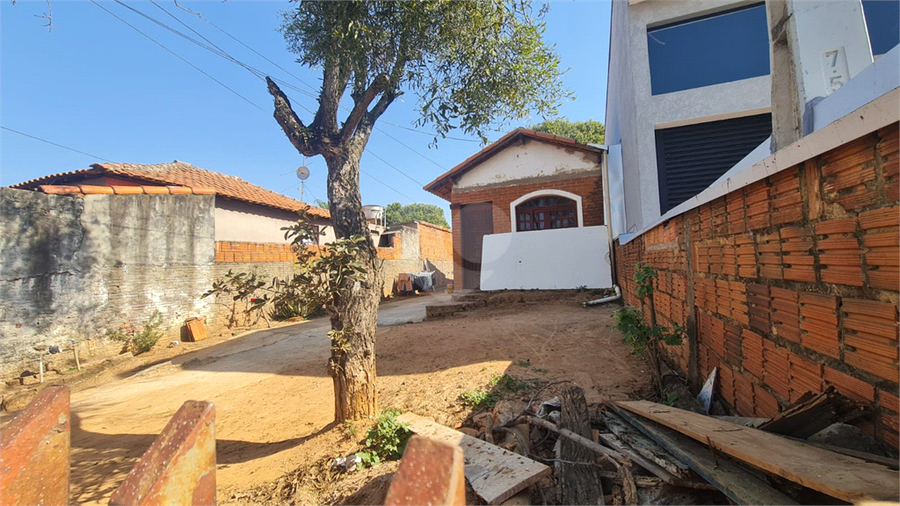 Foto REO1119425