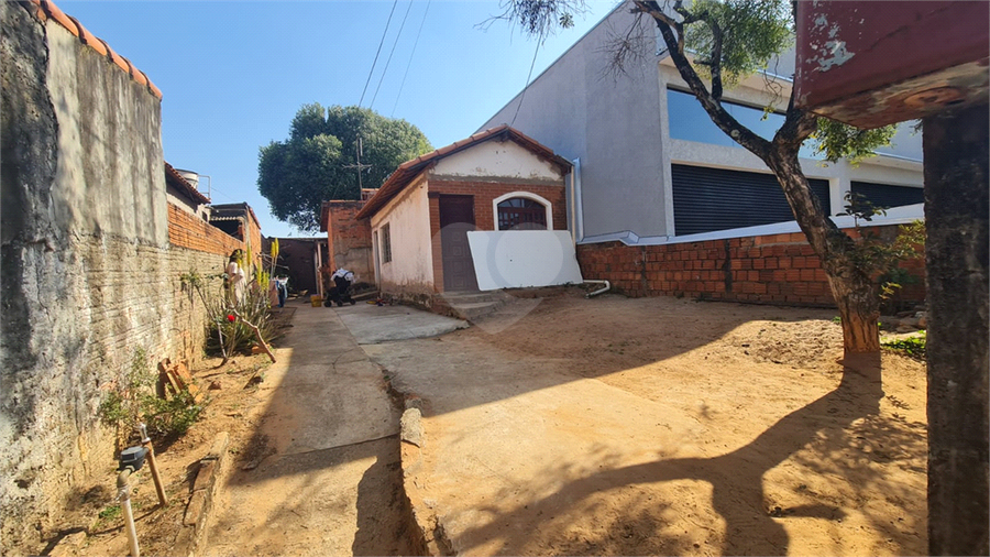 Foto REO1119425